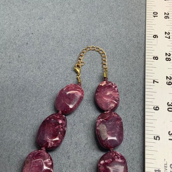 Marbled Organic Bead Necklace 15 In Maroon Purple Knotted Cord Gold Retro BoHo - Picture 7 of 7